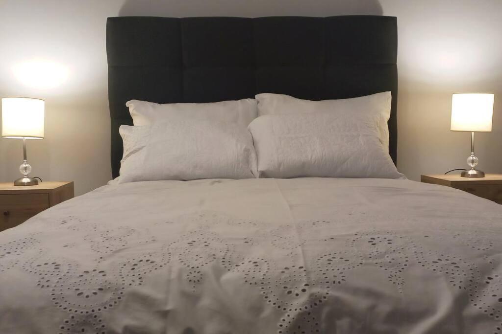 Gorgeous Private Lima-own Bathroom-near Airport