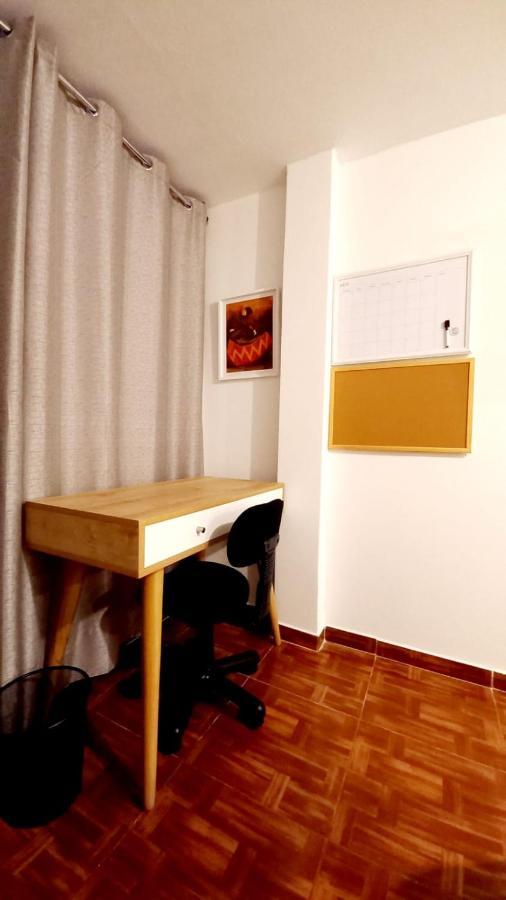 Gorgeous Private Lima-own Bathroom-near Airport